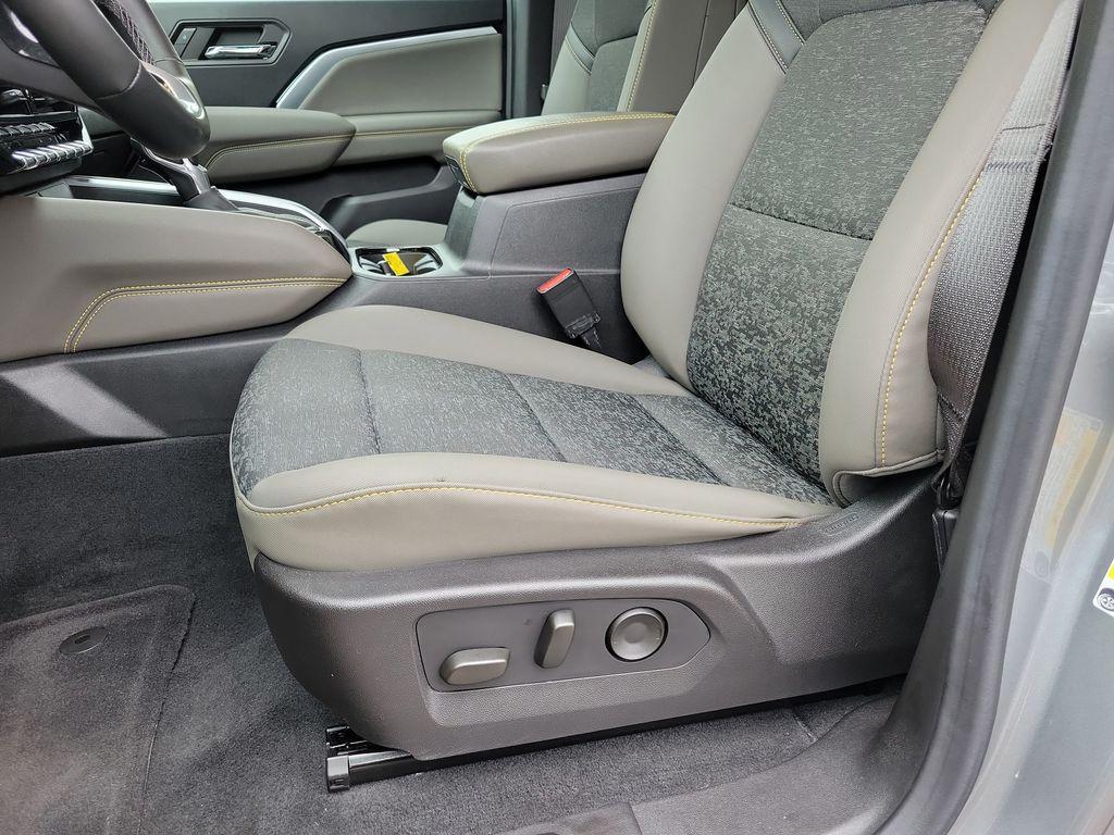 used 2024 Chevrolet Colorado car, priced at $44,000