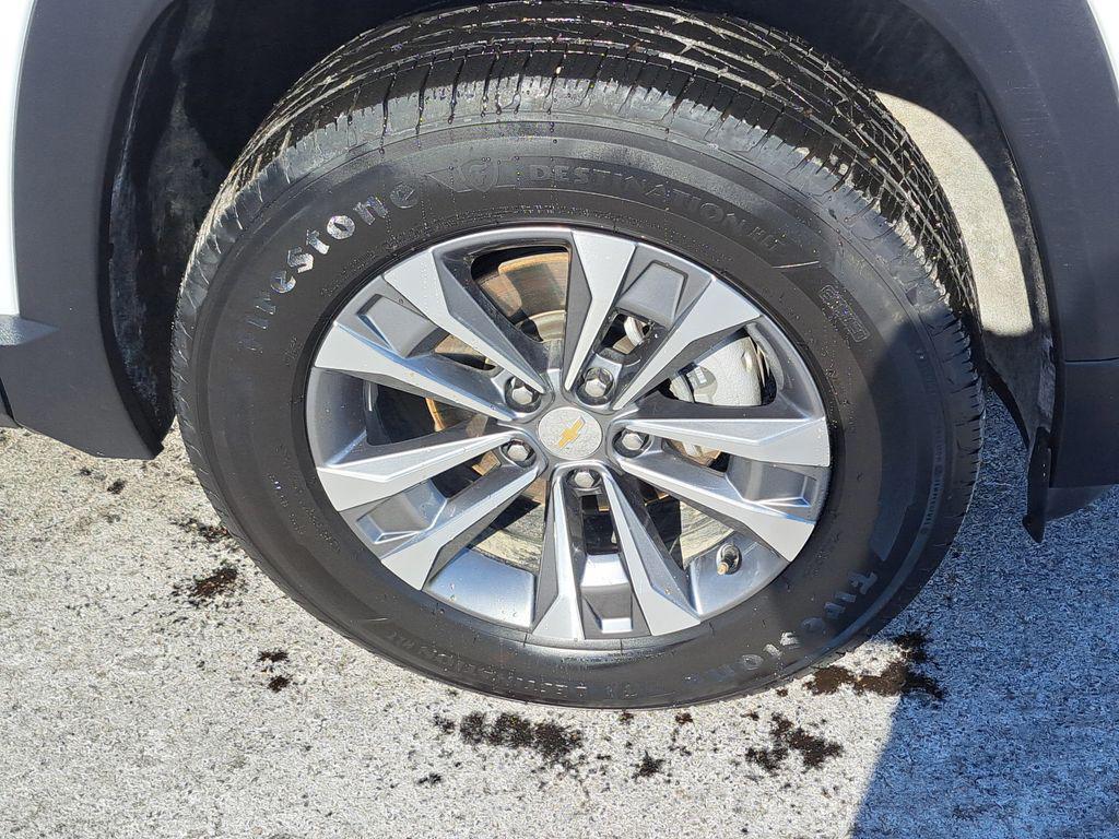 used 2025 Chevrolet Equinox car, priced at $25,000