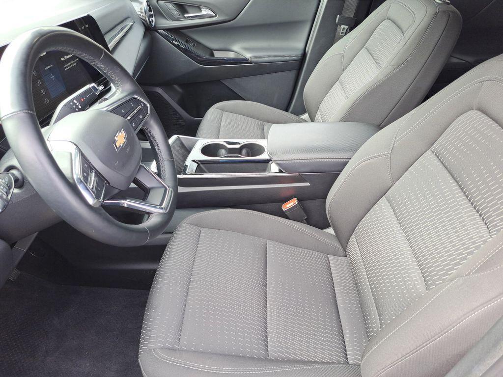 used 2025 Chevrolet Equinox car, priced at $25,000