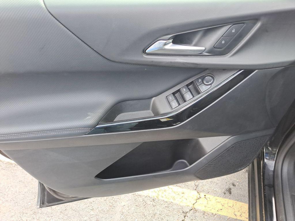 used 2025 Chevrolet Equinox car, priced at $25,000