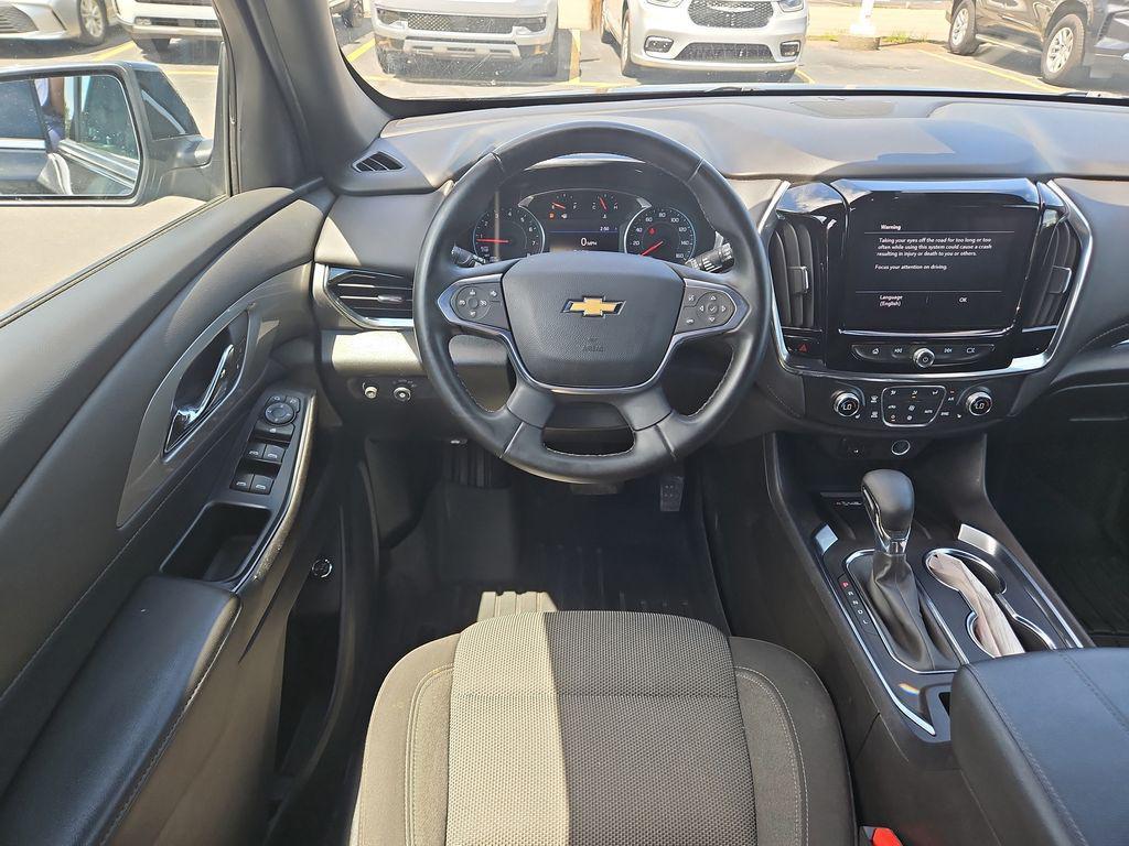 used 2023 Chevrolet Traverse car, priced at $31,000