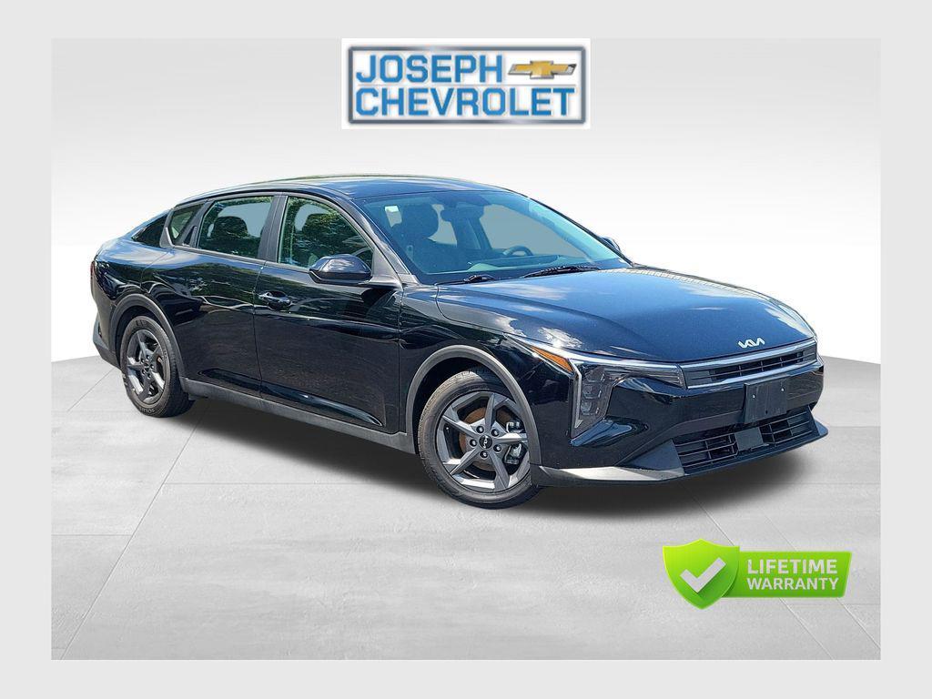 used 2025 Kia K4 car, priced at $18,500