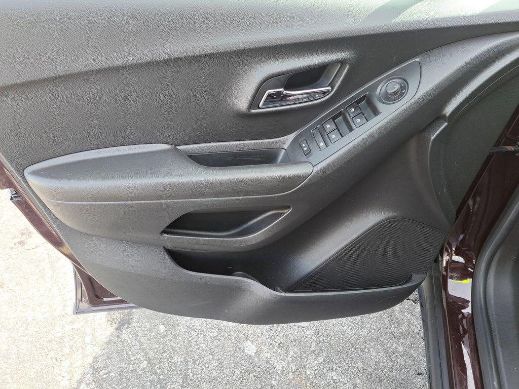 used 2020 Chevrolet Trax car, priced at $9,500