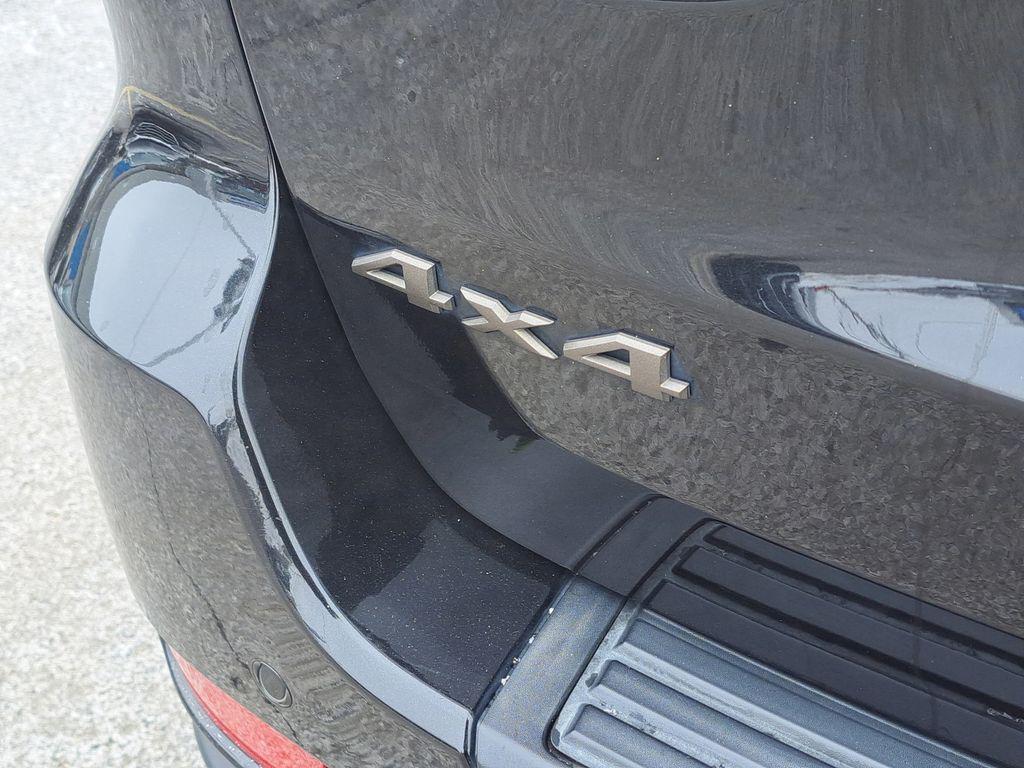 used 2016 Jeep Grand Cherokee car, priced at $13,500