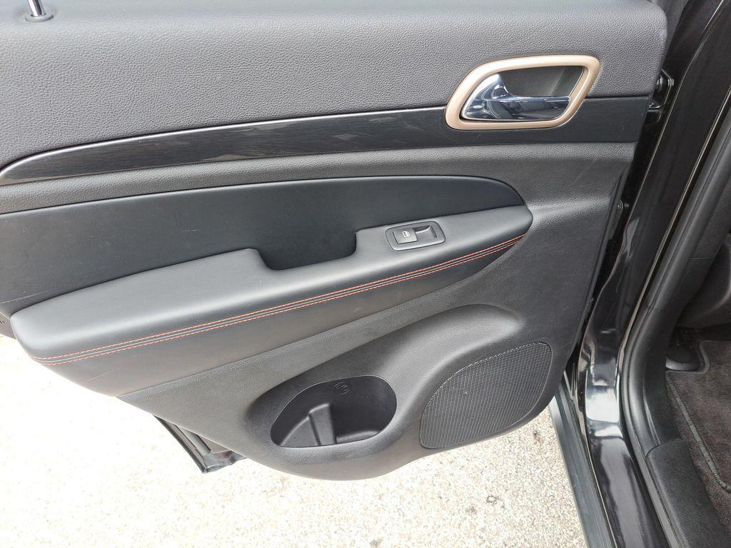 used 2016 Jeep Grand Cherokee car, priced at $13,500