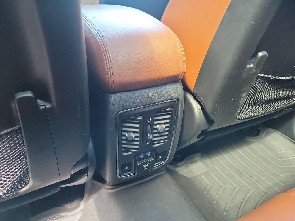 used 2017 Jeep Grand Cherokee car, priced at $19,500