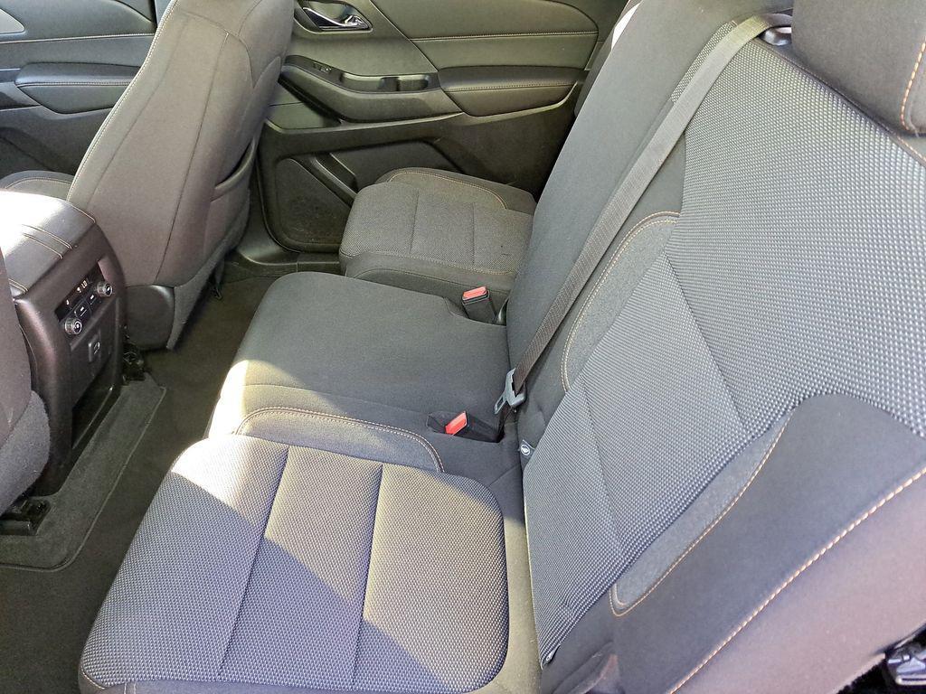 used 2021 Chevrolet Traverse car, priced at $17,500