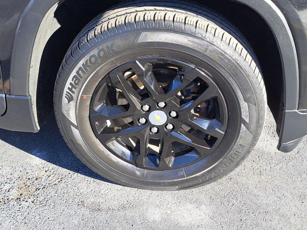 used 2021 Chevrolet Traverse car, priced at $17,500