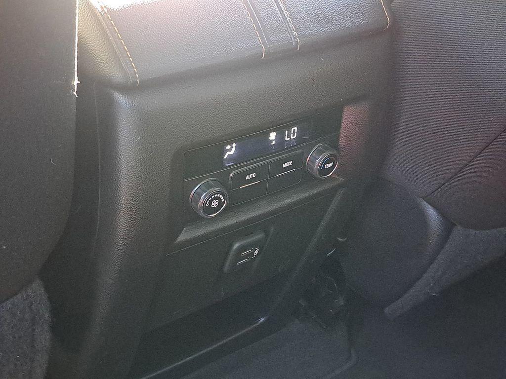 used 2021 Chevrolet Traverse car, priced at $17,500