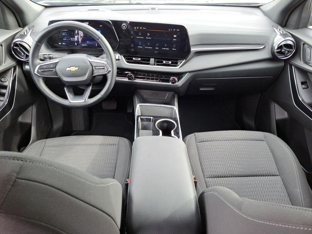 used 2025 Chevrolet Equinox car, priced at $25,000