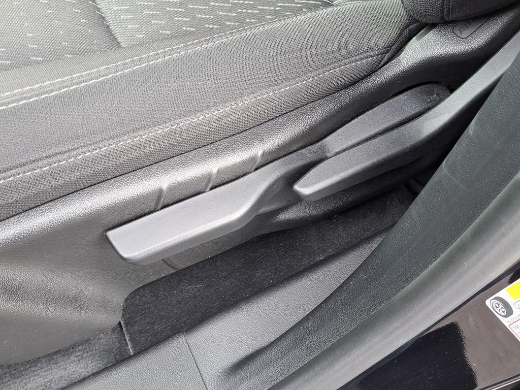 used 2025 Chevrolet Equinox car, priced at $25,000