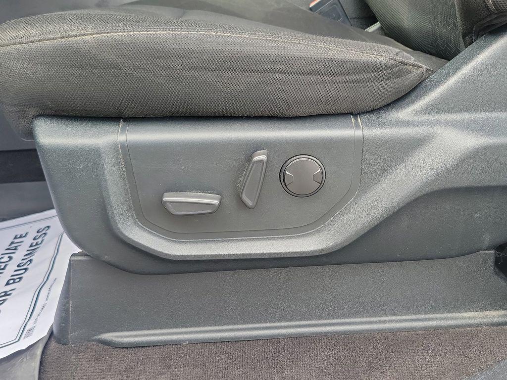 used 2020 Ford F-150 car, priced at $32,000
