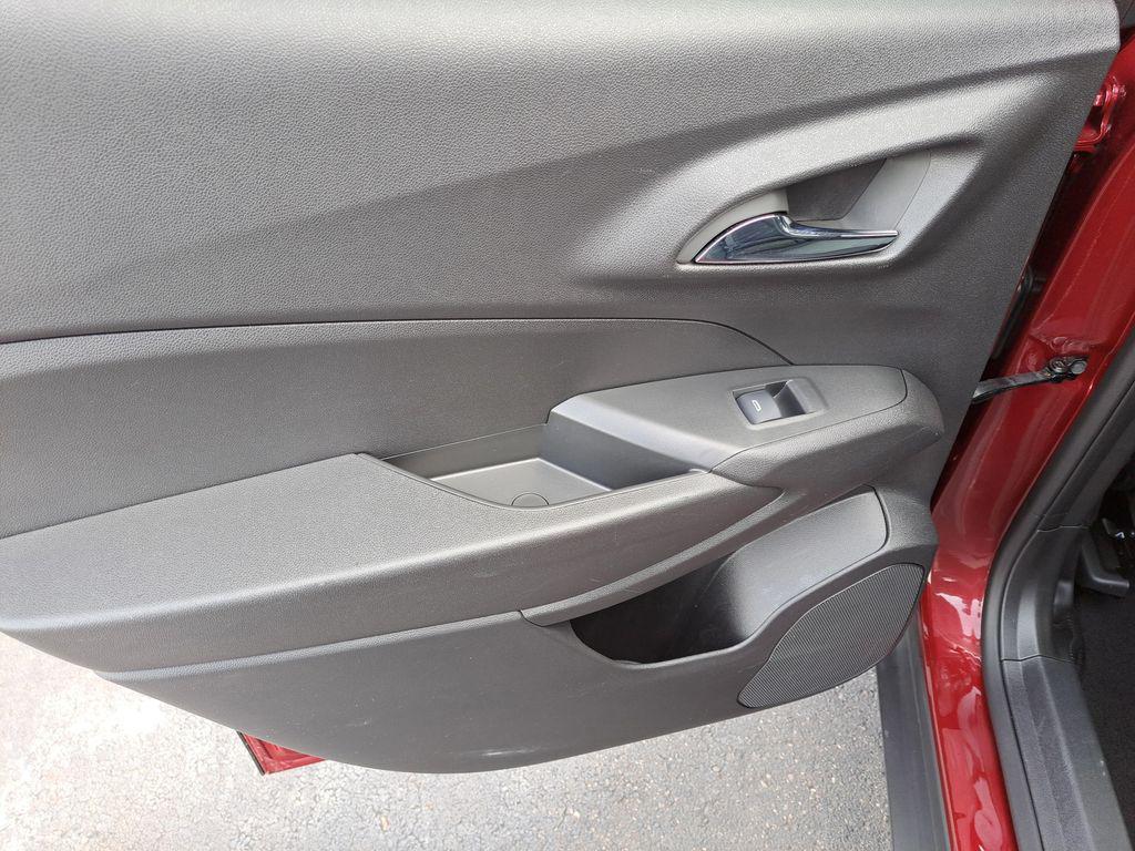 used 2025 Chevrolet Trax car, priced at $20,500