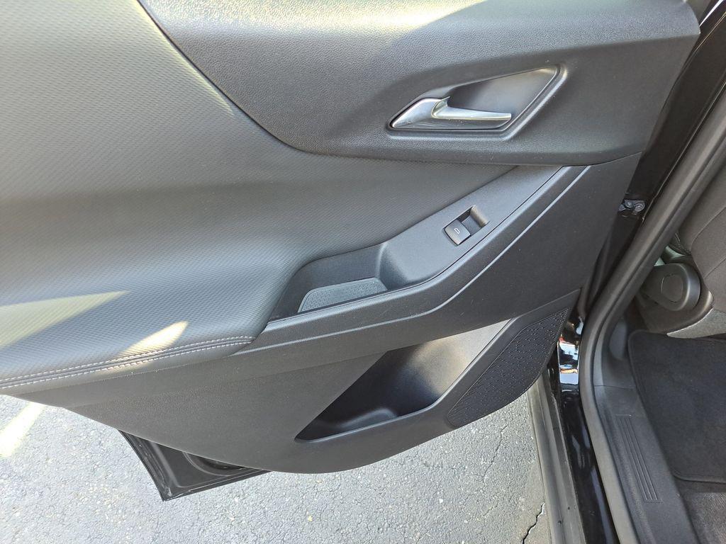 used 2025 Chevrolet Equinox car, priced at $25,000