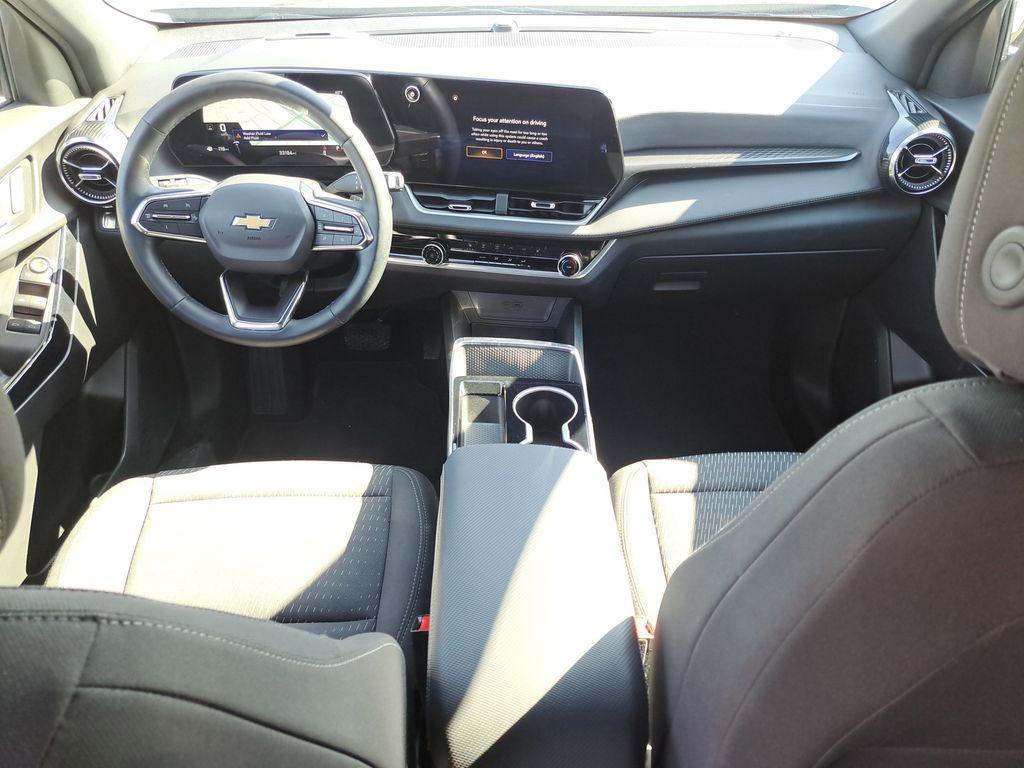 used 2025 Chevrolet Equinox car, priced at $25,000