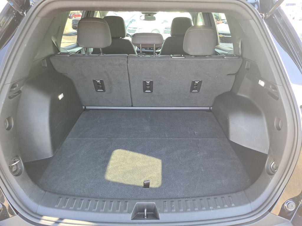 used 2025 Chevrolet Equinox car, priced at $25,000