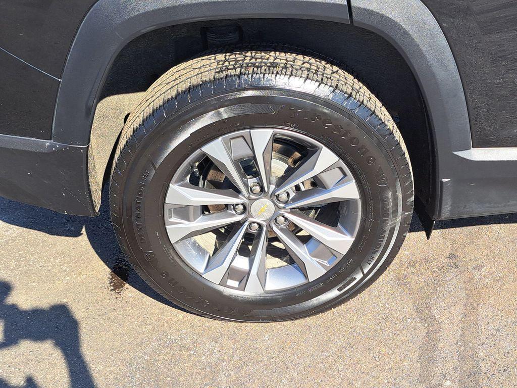 used 2025 Chevrolet Equinox car, priced at $25,000