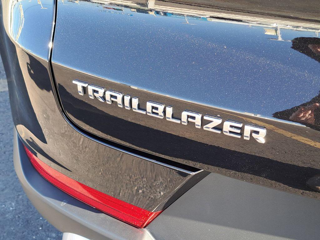 used 2025 Chevrolet TrailBlazer car, priced at $19,000