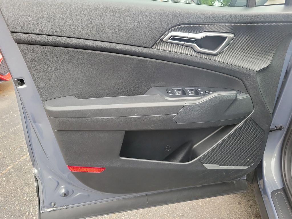 used 2025 Kia Sportage car, priced at $21,500