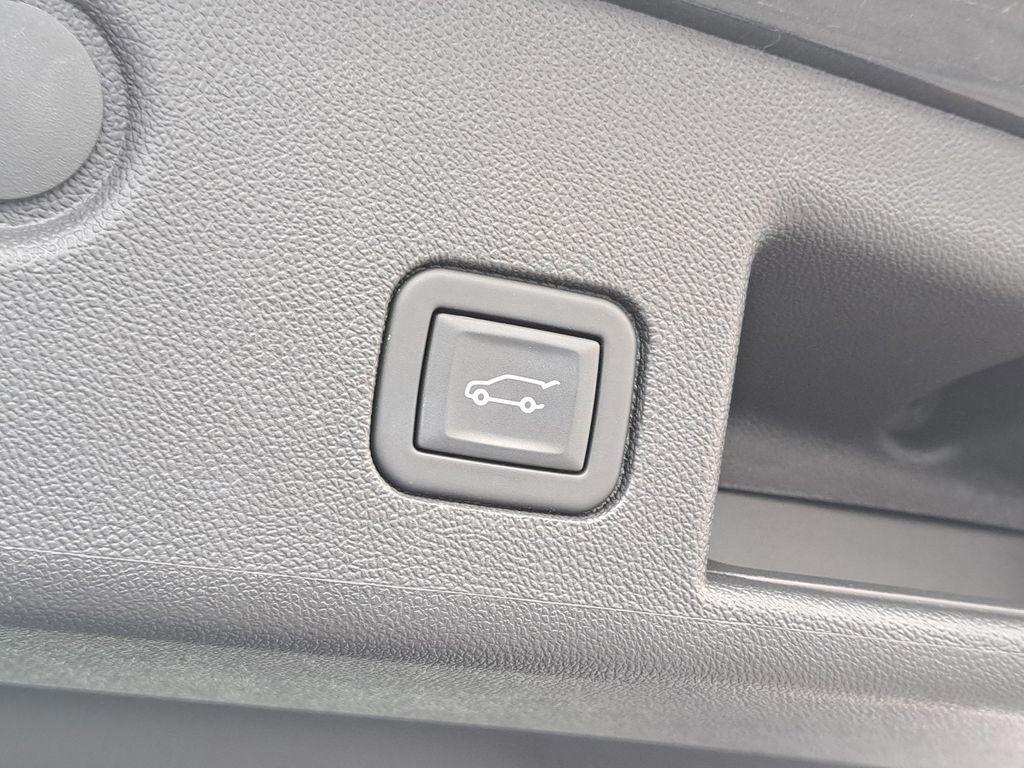 used 2023 Chevrolet Equinox car, priced at $23,500