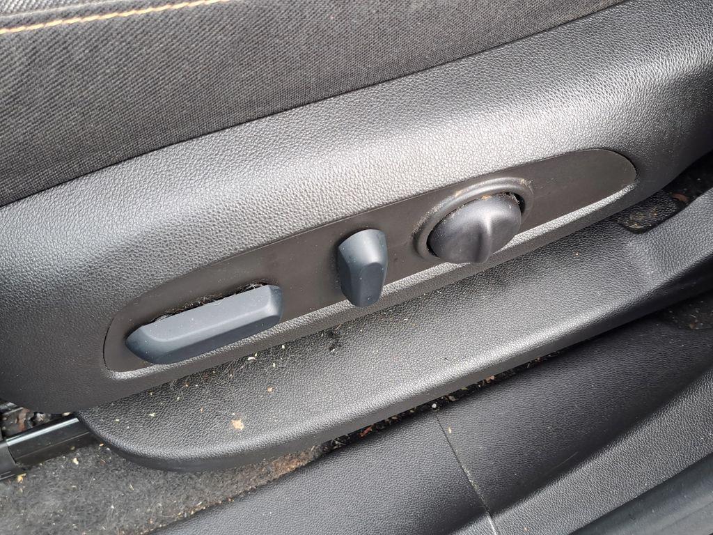 used 2022 Chevrolet Equinox car, priced at $17,500