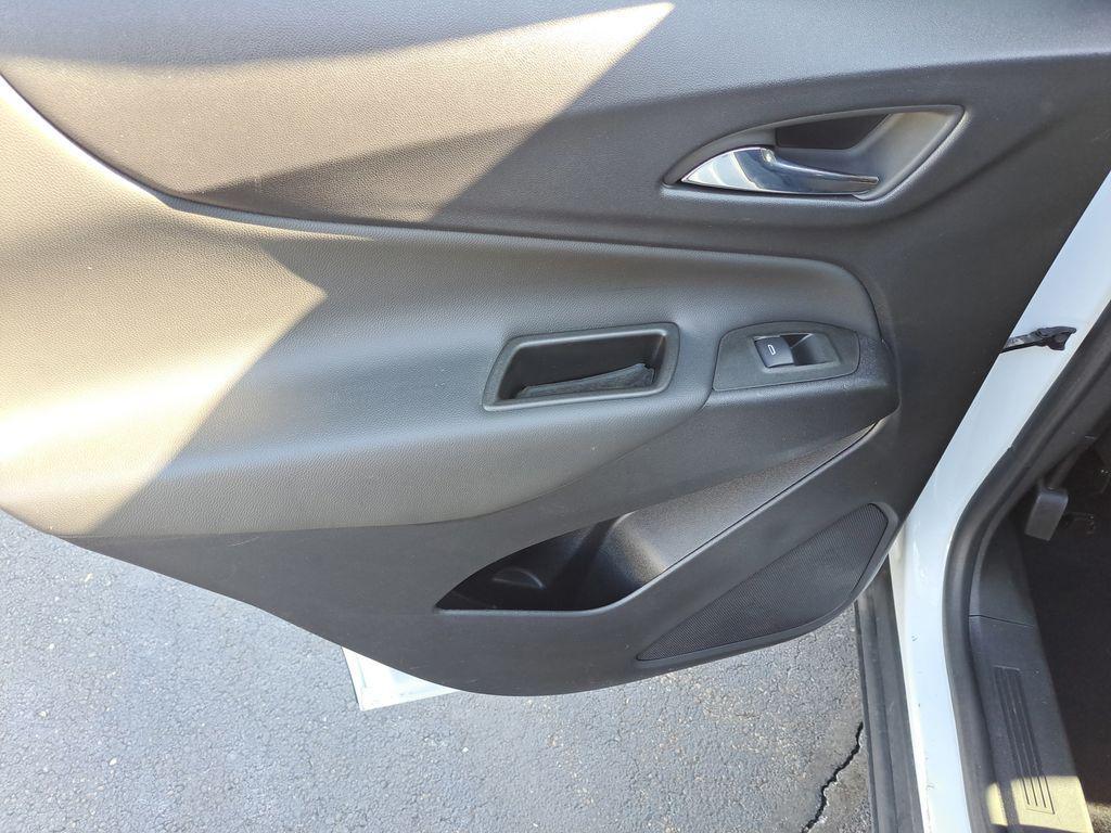 used 2023 Chevrolet Equinox car, priced at $20,500