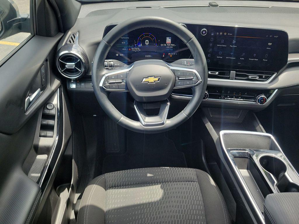 used 2025 Chevrolet Equinox car, priced at $24,000