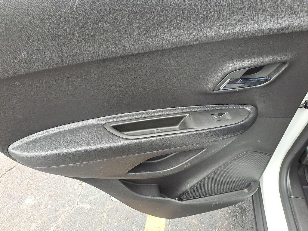 used 2022 Chevrolet Trax car, priced at $17,000