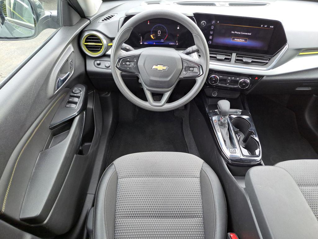 used 2025 Chevrolet Trax car, priced at $19,000