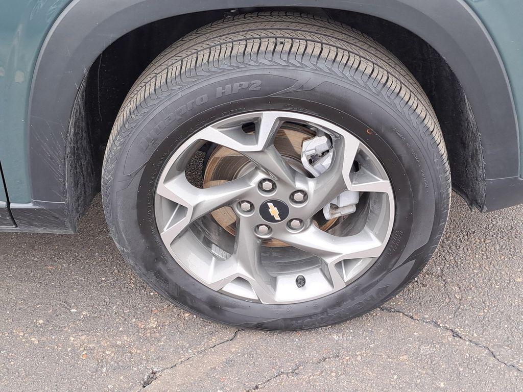 used 2025 Chevrolet Trax car, priced at $19,000