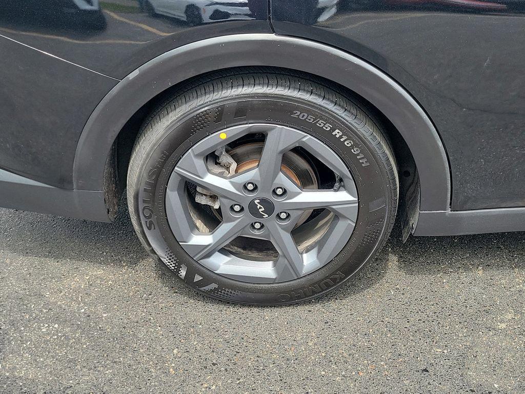 used 2025 Kia K4 car, priced at $20,000