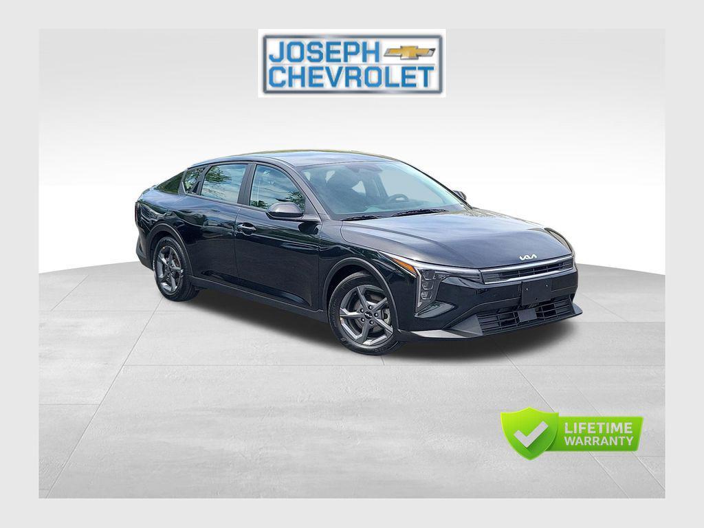 used 2025 Kia K4 car, priced at $20,000