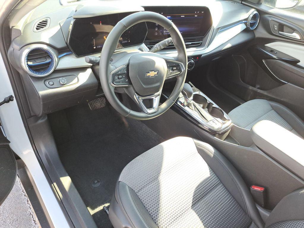 used 2025 Chevrolet Trax car, priced at $20,000