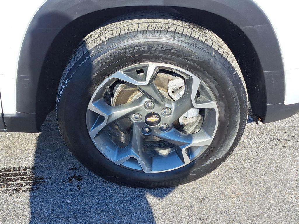 used 2025 Chevrolet Trax car, priced at $20,000