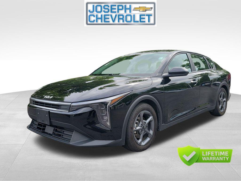 used 2025 Kia K4 car, priced at $19,000