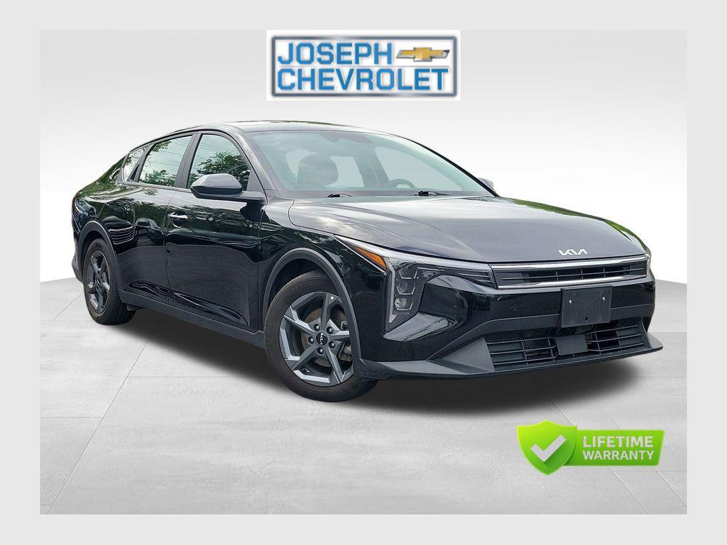 used 2025 Kia K4 car, priced at $19,000