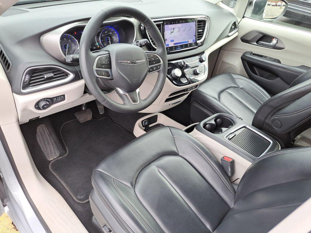 used 2023 Chrysler Pacifica car, priced at $22,500