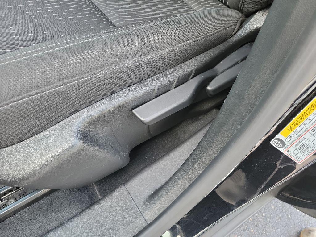 used 2025 Chevrolet Equinox car, priced at $23,500