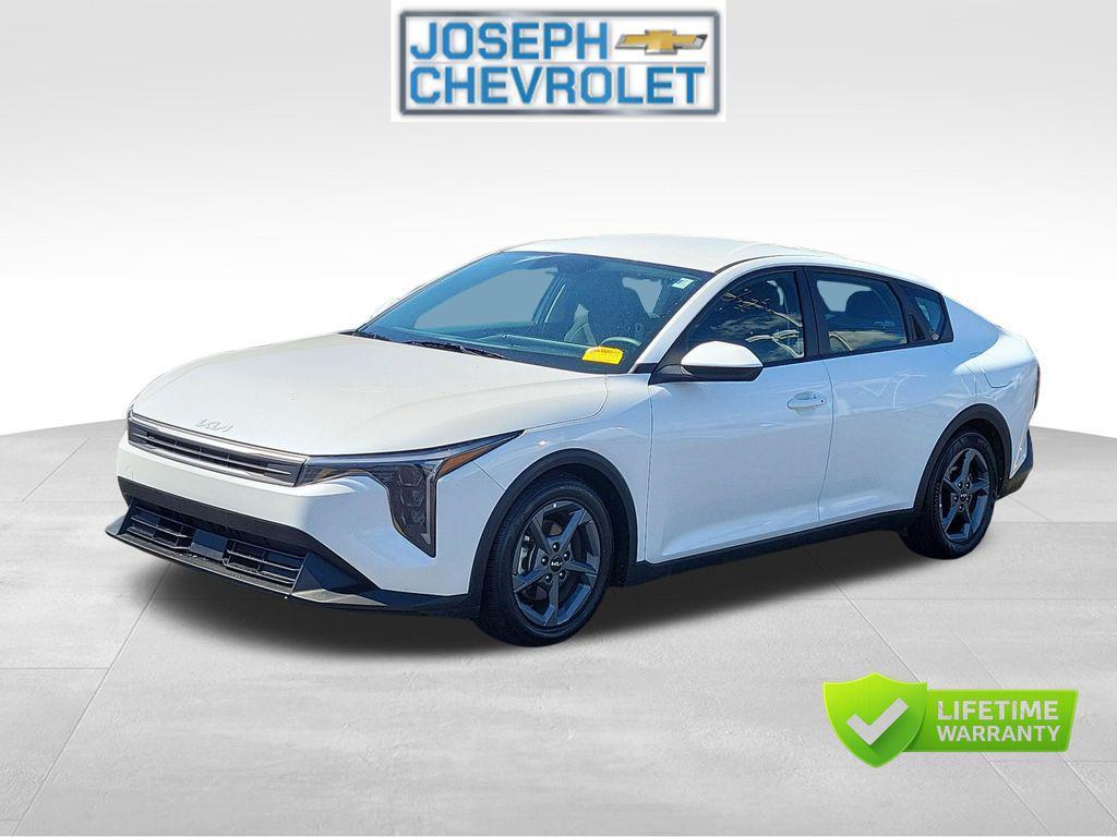 used 2025 Kia K4 car, priced at $19,500