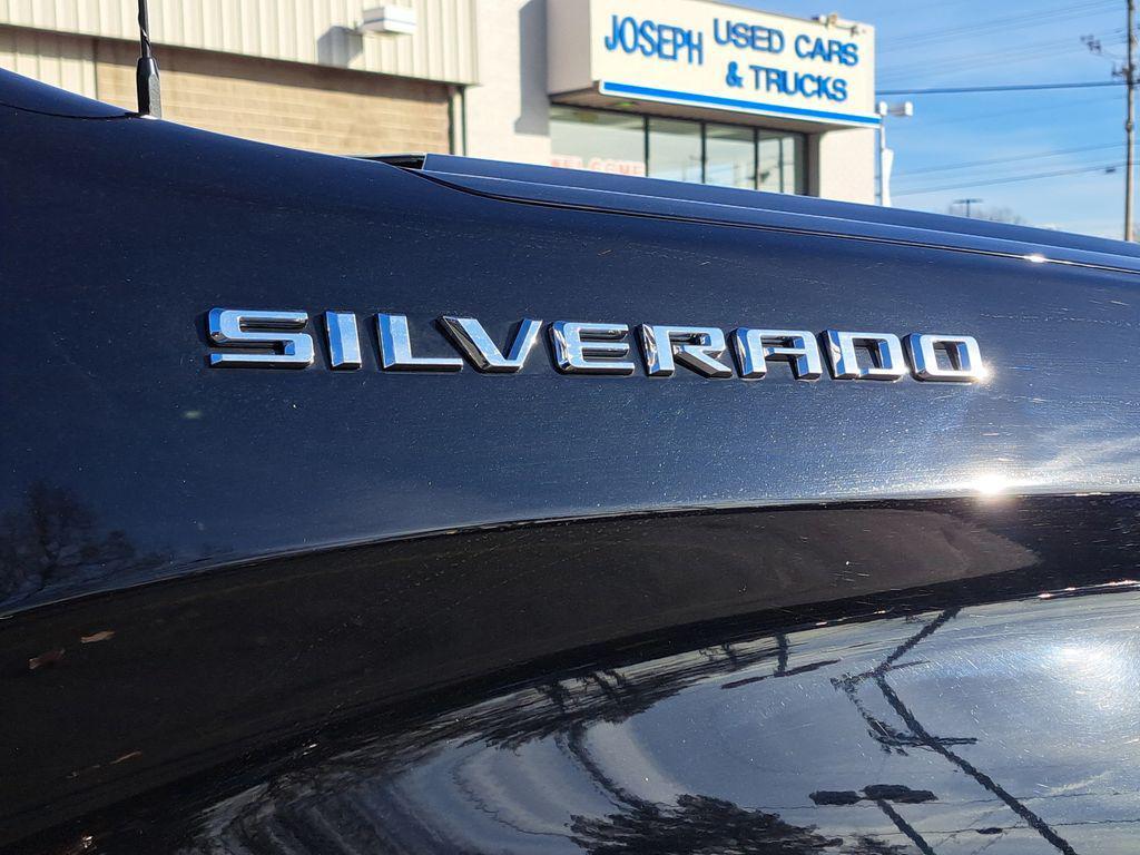 used 2022 Chevrolet Silverado 1500 car, priced at $36,000