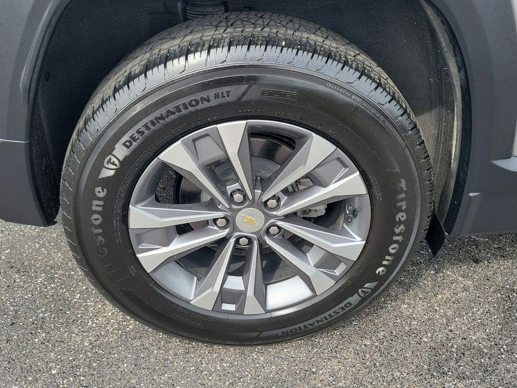 used 2025 Chevrolet Equinox car, priced at $24,500