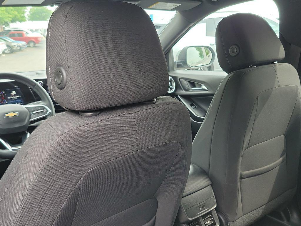 used 2025 Chevrolet Equinox car, priced at $24,500