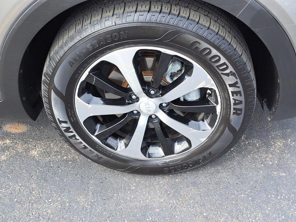 used 2018 Kia Sorento car, priced at $12,000