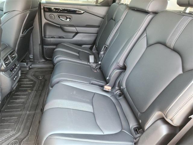 new 2025 Honda Pilot car, priced at $45,351