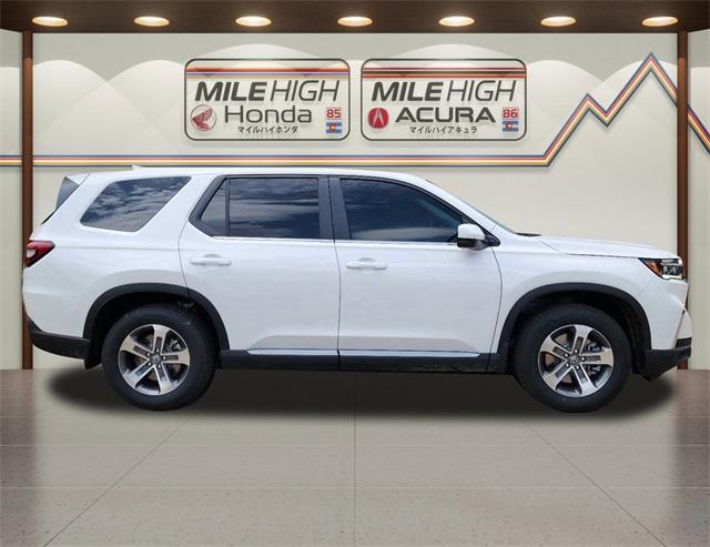 new 2025 Honda Pilot car, priced at $45,351
