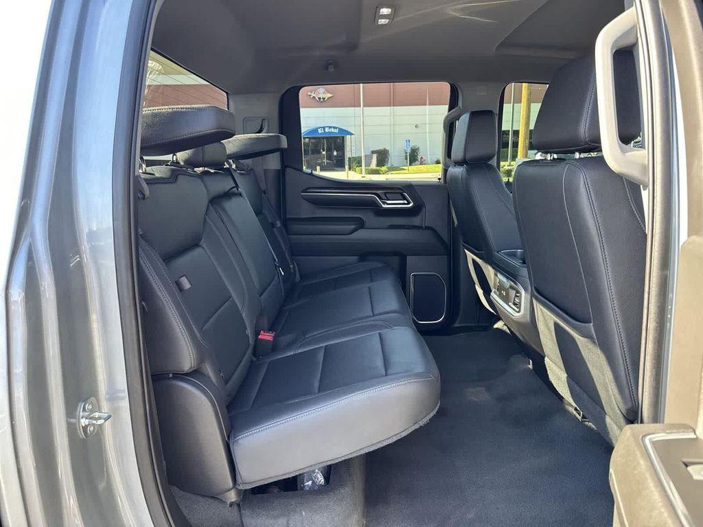 used 2023 GMC Sierra 1500 car, priced at $46,221
