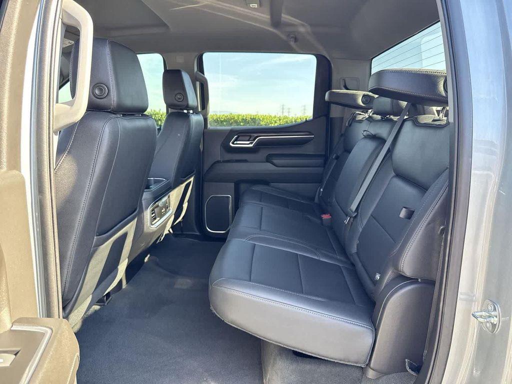 used 2023 GMC Sierra 1500 car, priced at $46,221