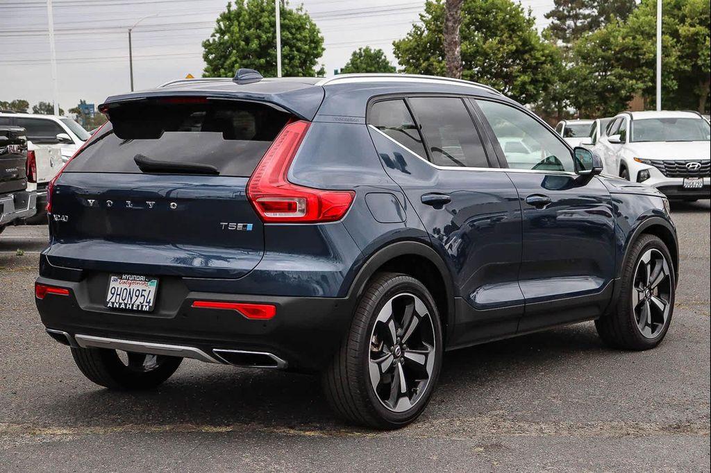 used 2019 Volvo XC40 car, priced at $19,677
