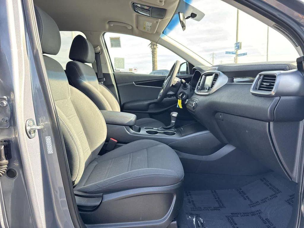 used 2020 Kia Sorento car, priced at $14,394