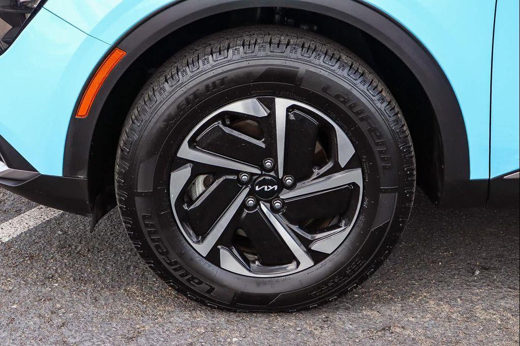 used 2023 Kia Sportage Hybrid car, priced at $19,995